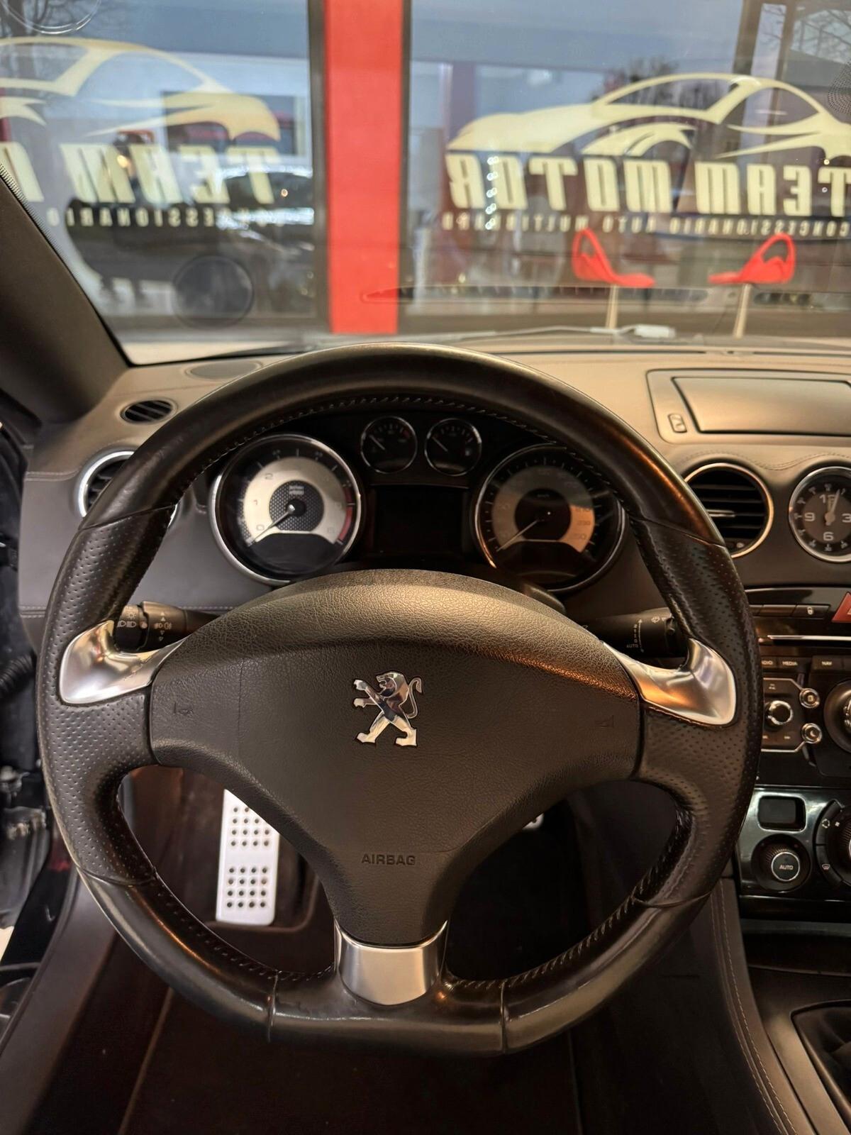 Peugeot RCZ 2.0 HDi 163CV Asphalt