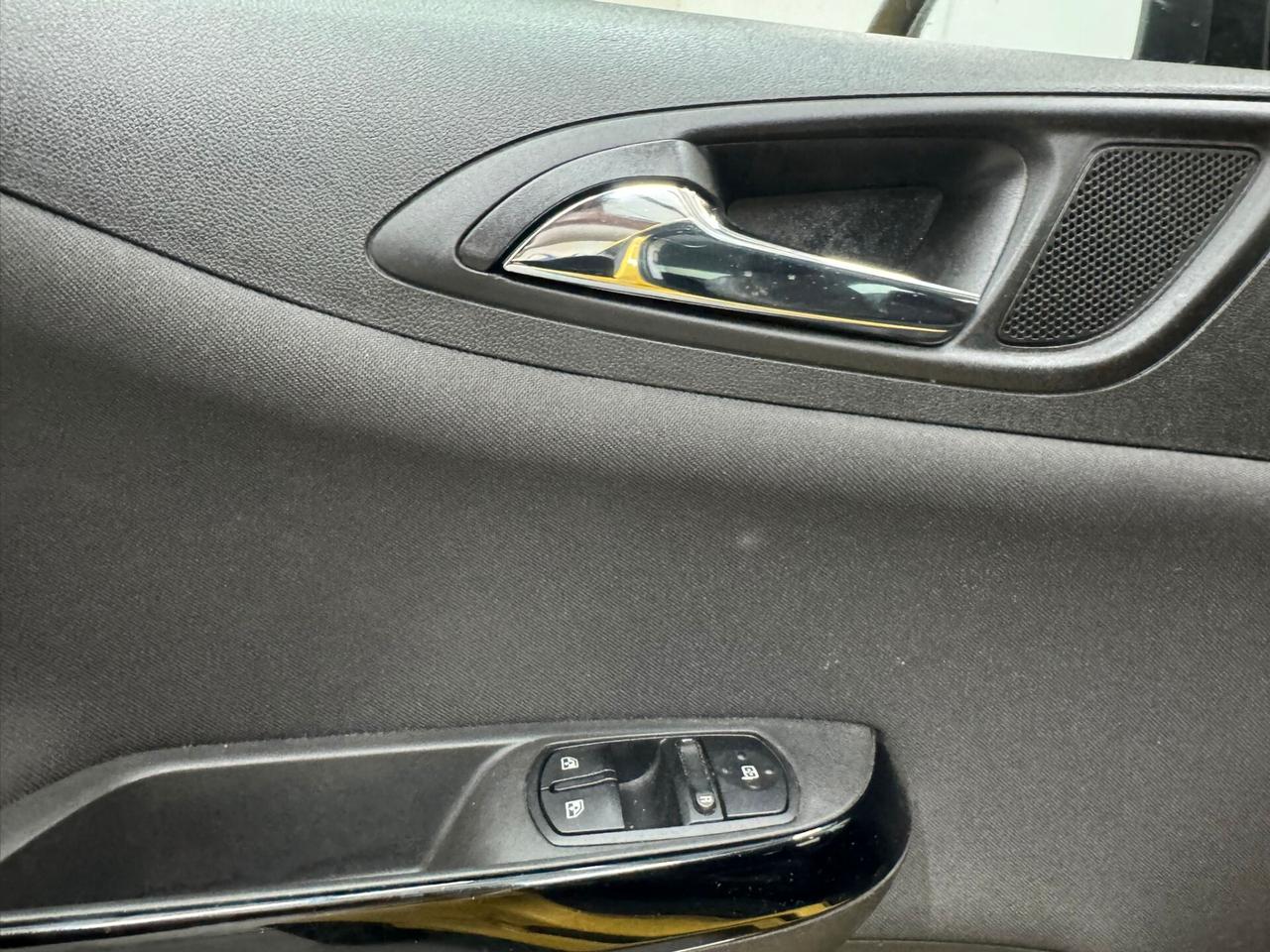 Opel Corsa 1.3 CDTI ecoFLEX 95CV Start&Stop Coupé b-Color