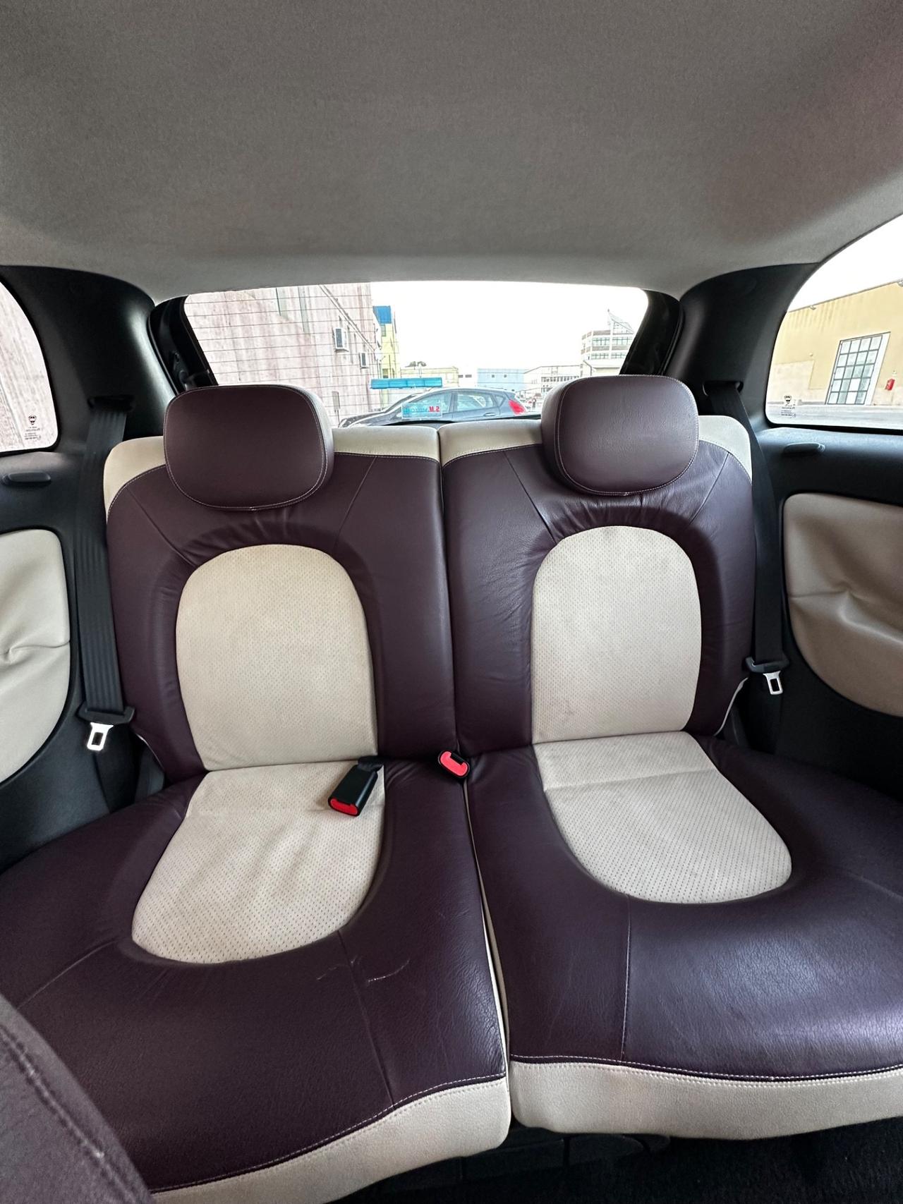 Lancia Ypsilon 1.4 Argento Ecochic GPL