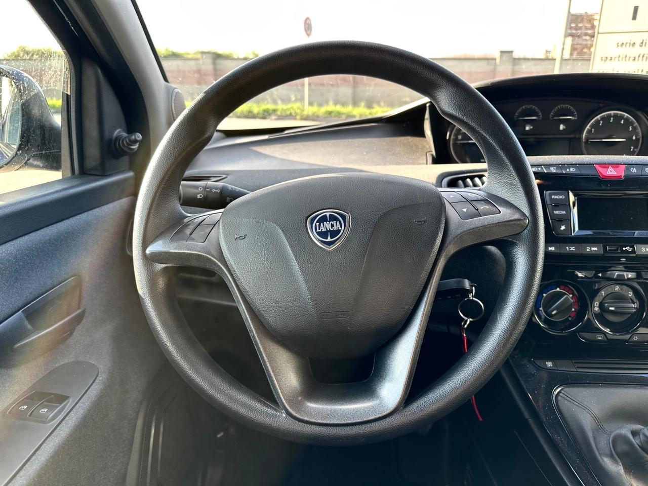 Lancia Ypsilon 1.0 FireFly Hybrid Ecochic Silver Km 13.000
