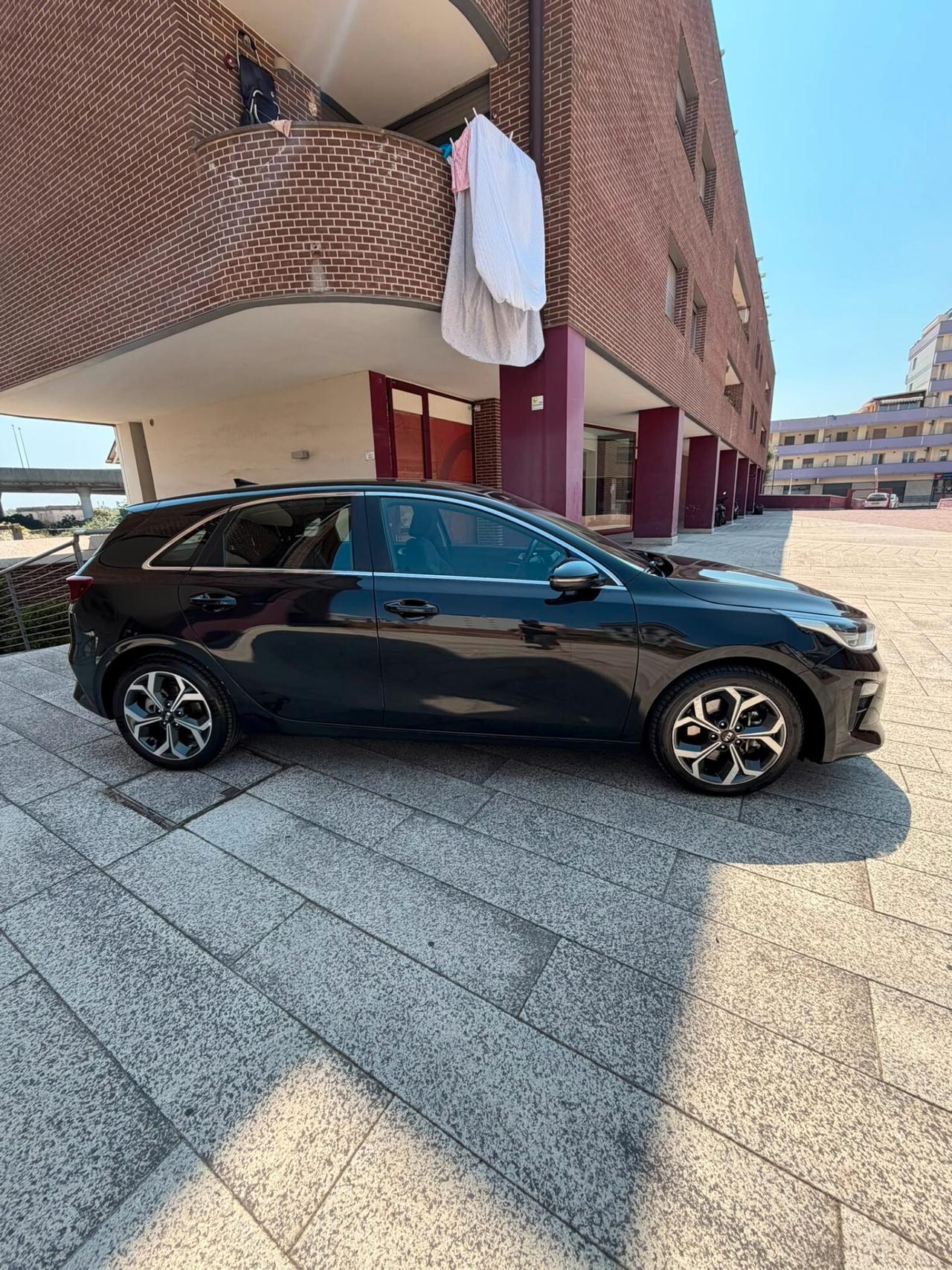 Kia Ceed 1.4 MPi GPL 5p. Urban