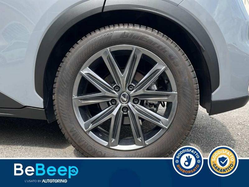 Lexus LBX 1.5 HYBRID EMOTION 4WD