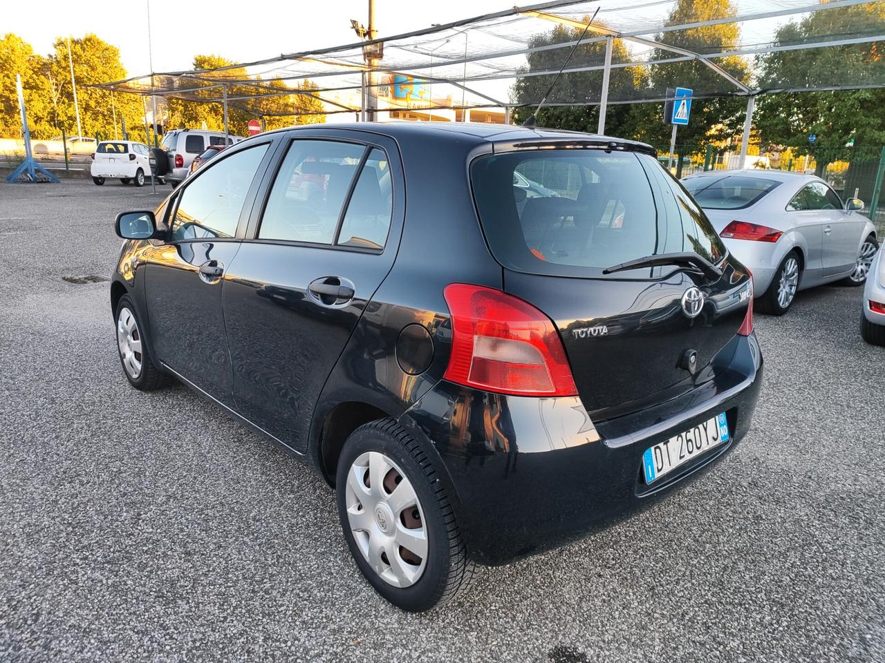 Toyota Yaris 1.0 5 porte