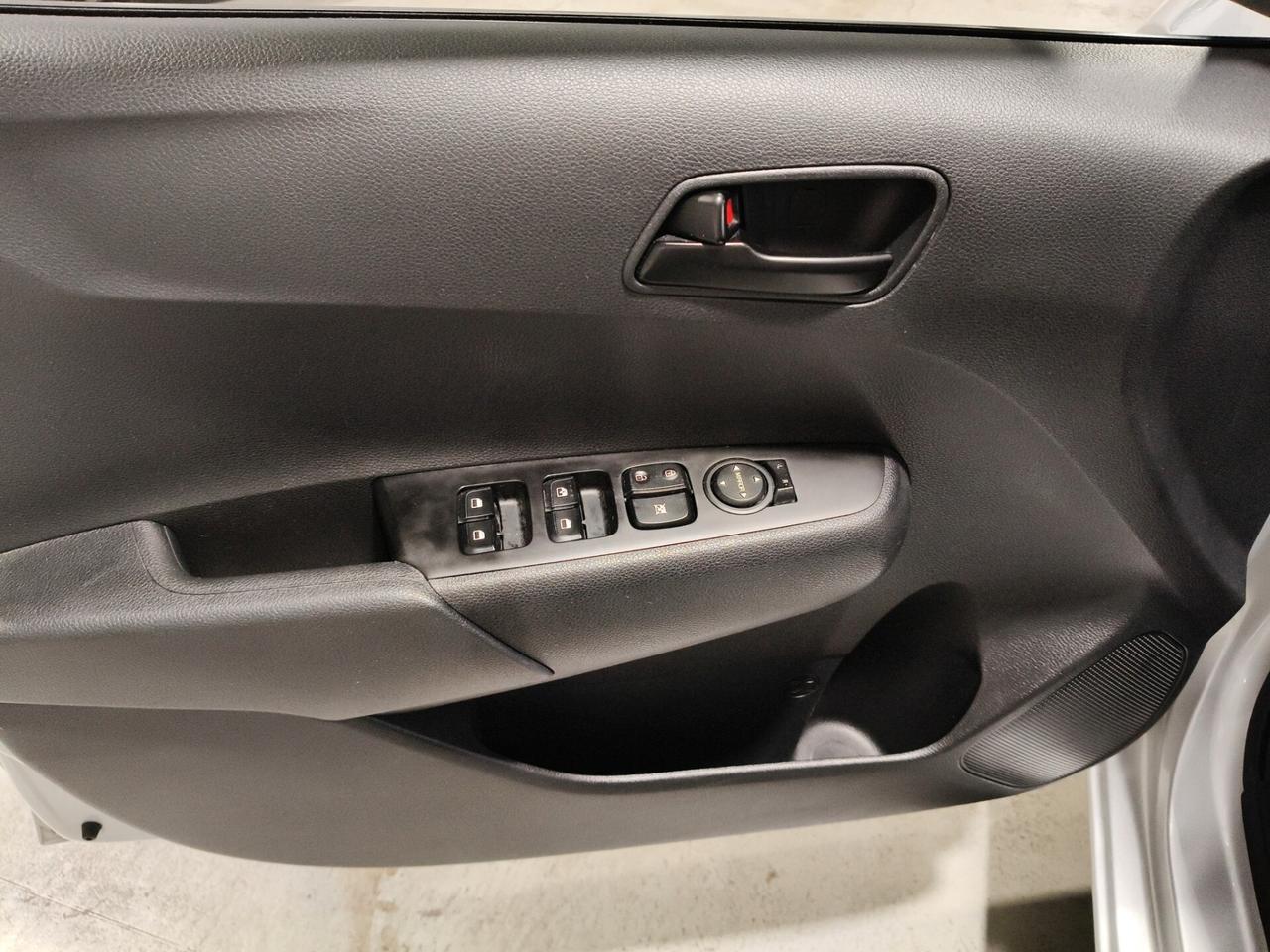 Kia Picanto 1.0 12V 5 porte Urban Techno&Design Pack