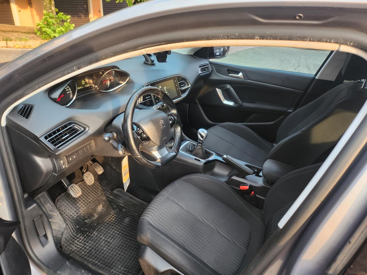 Peugeot 308 BlueHDi 120 S&S SW 2016