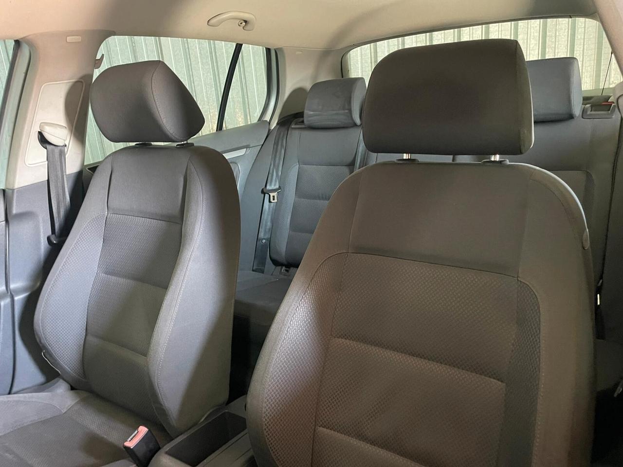 VOLKSWAGEN GOLF 2.0 SPORTLINE - NEOPATENTATI