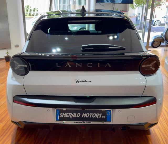 LANCIA Ypsilon Hybrid e-DCT HF Line KM0