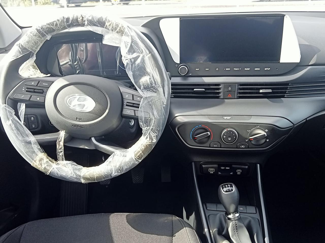 Hyundai i20 1.2 MPI MT Connectline