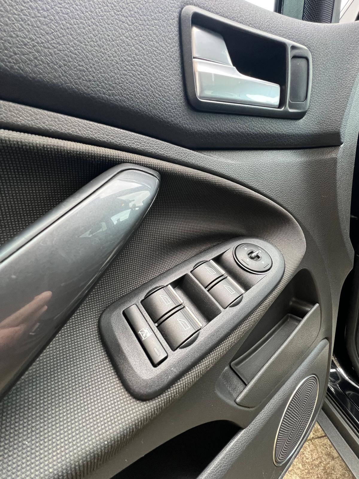 Ford Kuga 2.0 TDCi 136 CV 4WD Titanium DPF