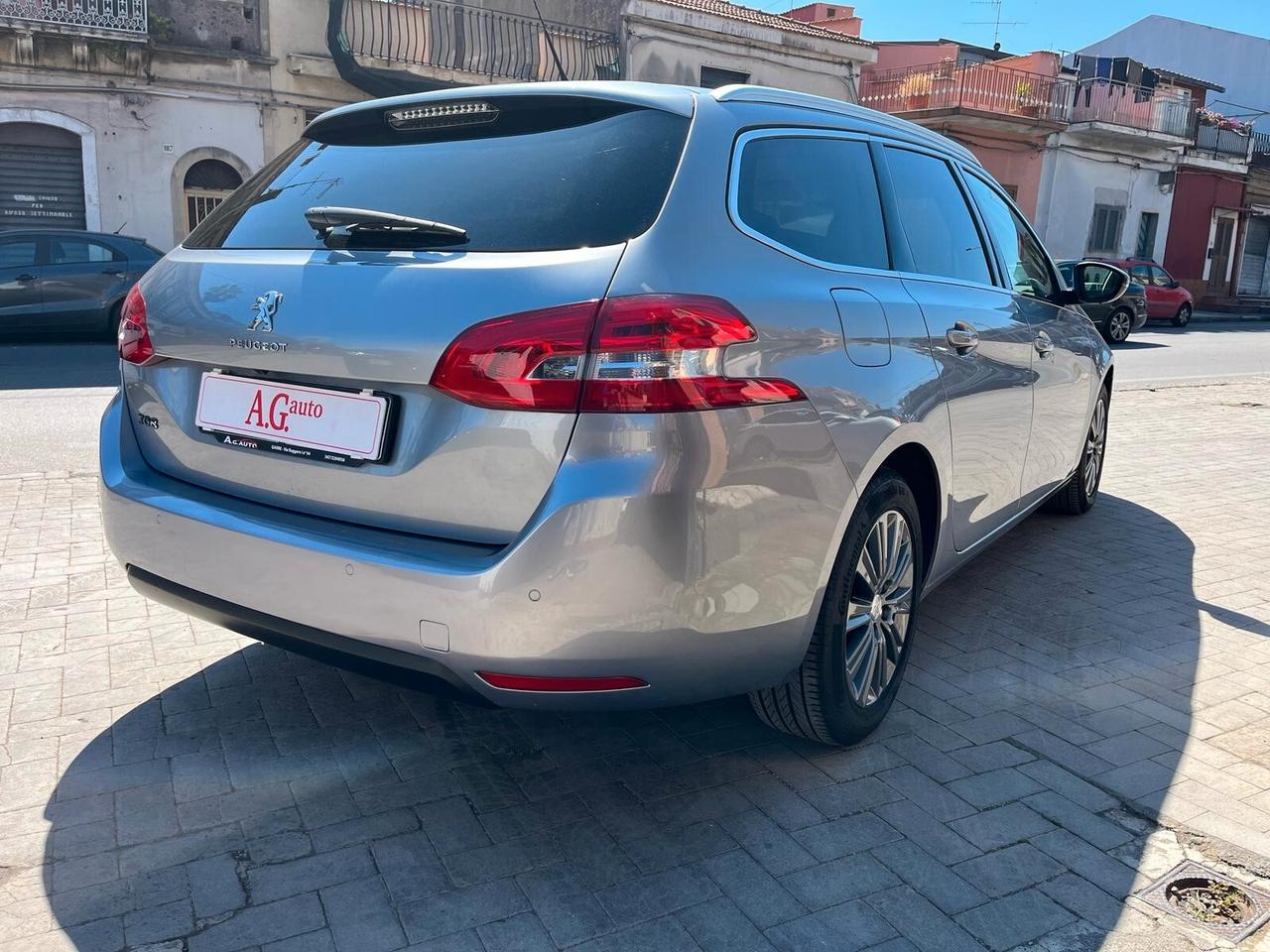 Peugeot 308 BlueHDi 130 S&S EAT8 SW Allure