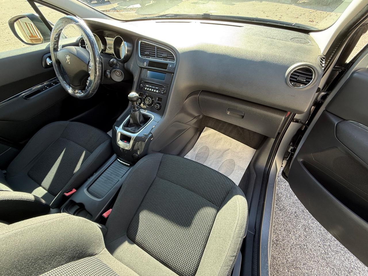 Peugeot 5008 BlueHDi 120 cv - 7 Posti