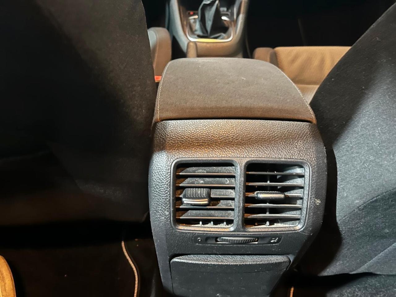 Volkswagen Golf Business 1.6 TDI 5p. Highline