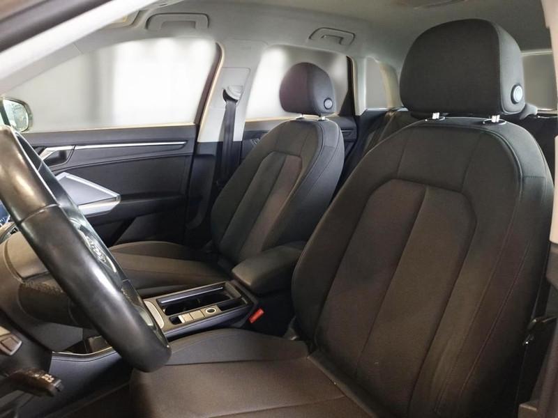 AUDI Q3 35 TDI quattro S tronic Business