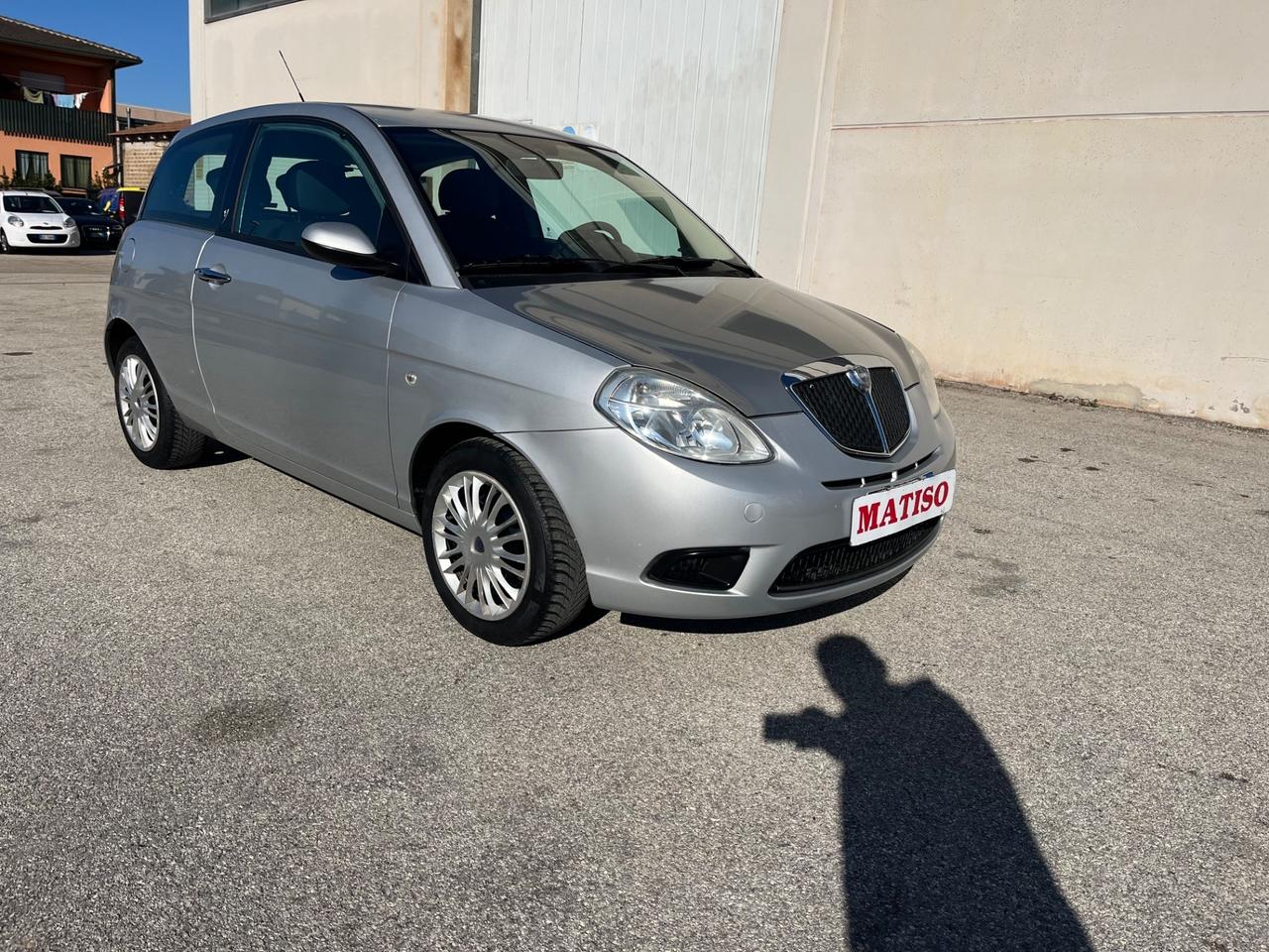 Lancia Ypsilon 1.2 Argento