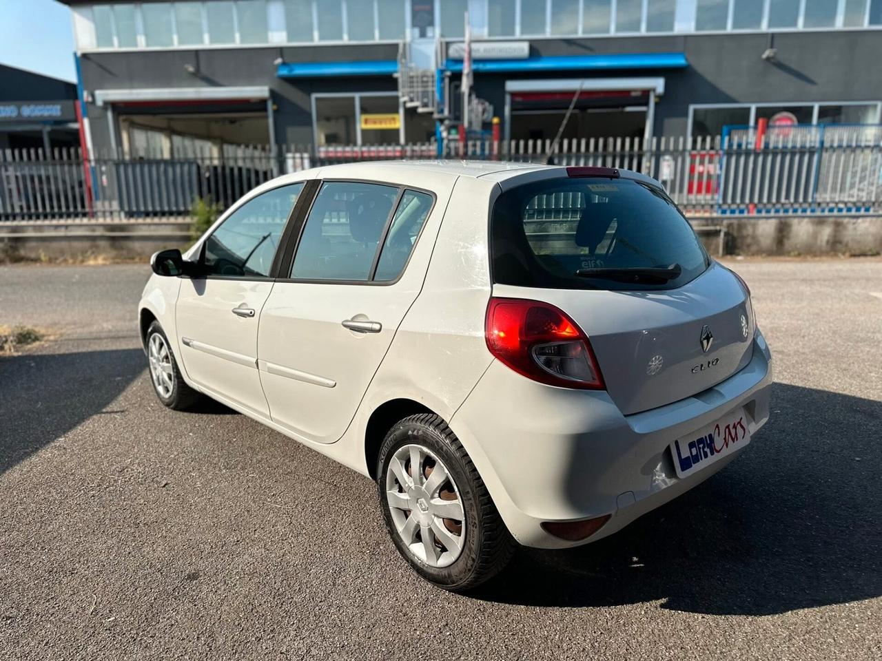 Renault Clio 1.2 16V 5 porte GPL Dynamique NEOPATENTATI