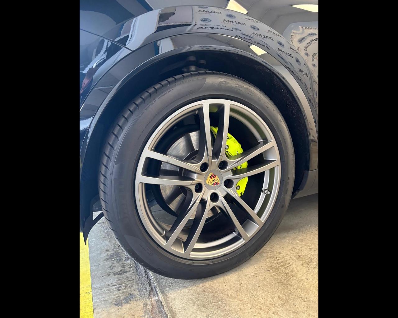 PORSCHE Cayenne Coupe 2019 - Cayenne Coupe 3.0 e-hybrid tiptronic