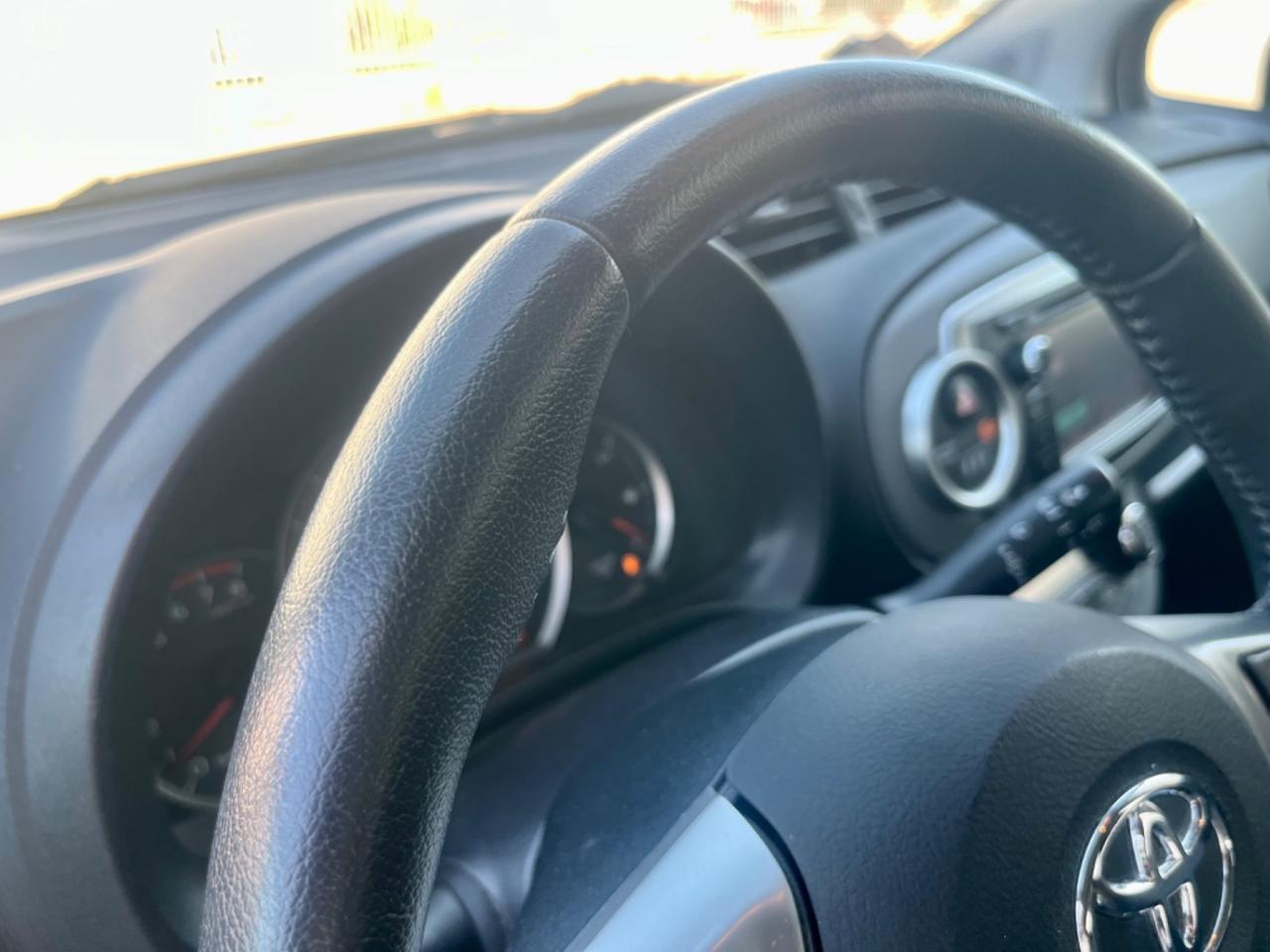 Toyota Yaris 1.0benz 2013 92.000km perfetta