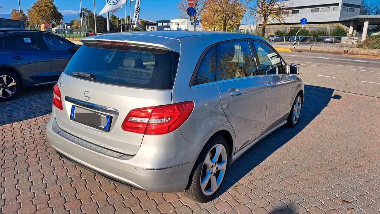 Mercedes-benz B 180 BlueEFFICIENCY Premium