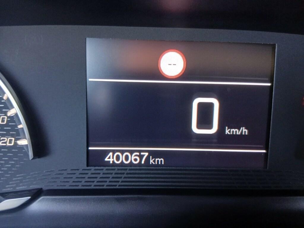 Peugeot 208 5 Porte 1.2 PureTech Allure Navi Pack