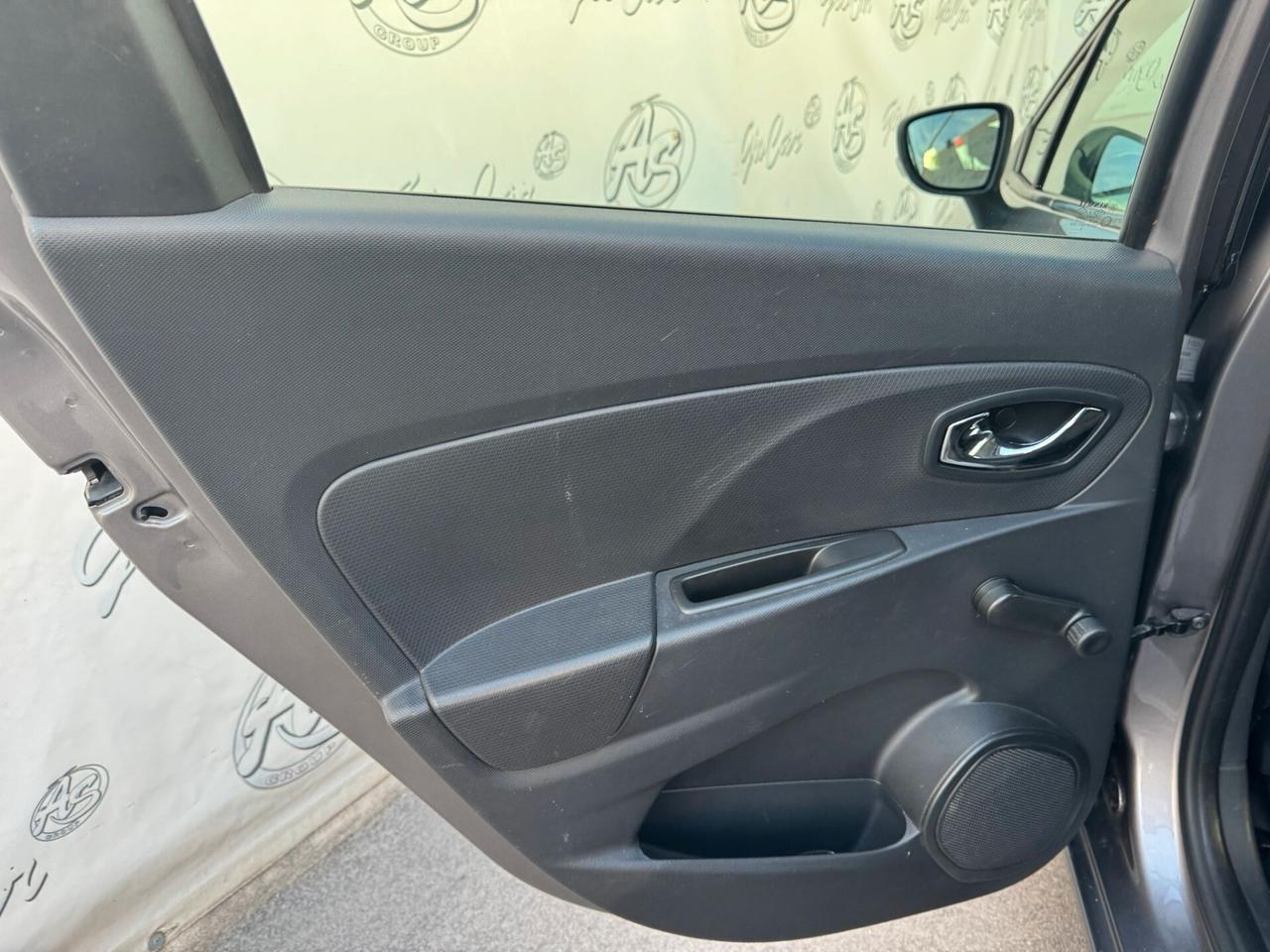 Renault Clio 1.2 75CV GPL Live Sporter