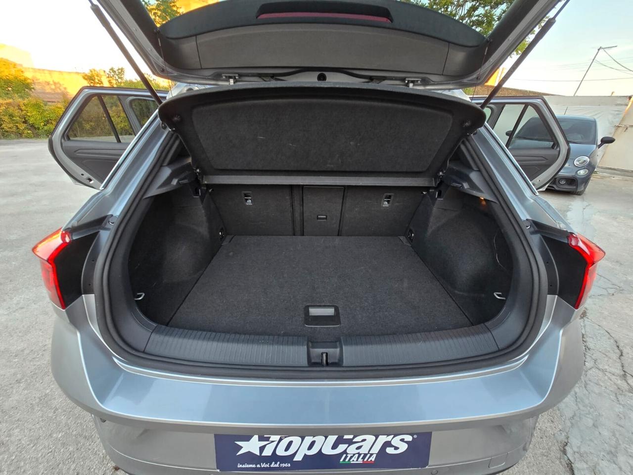 Volkswagen T-Roc 1.0 TSI R-Line 110 cv - 2022