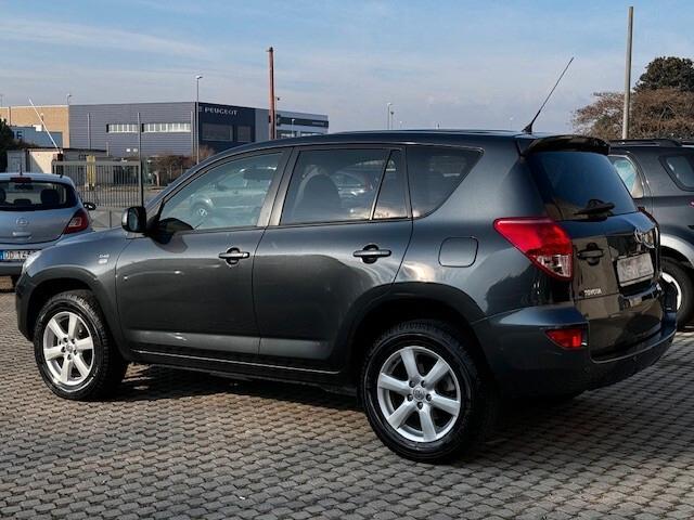 Toyota RAV 4 RAV4 2.2 D-4D 136 CV DPF Sol