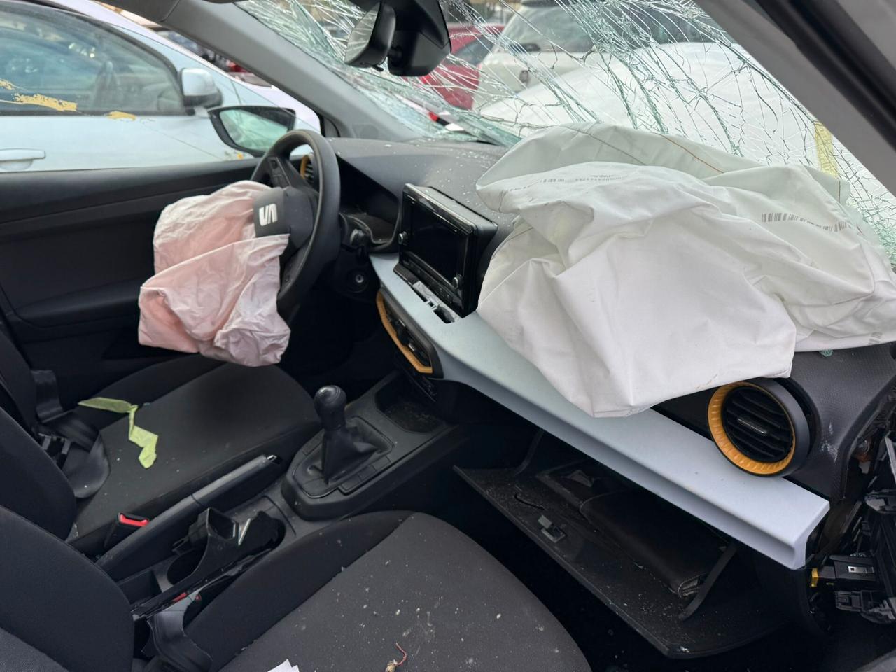 Seat Arona 1.0 Benz. 95cv (incidentata)