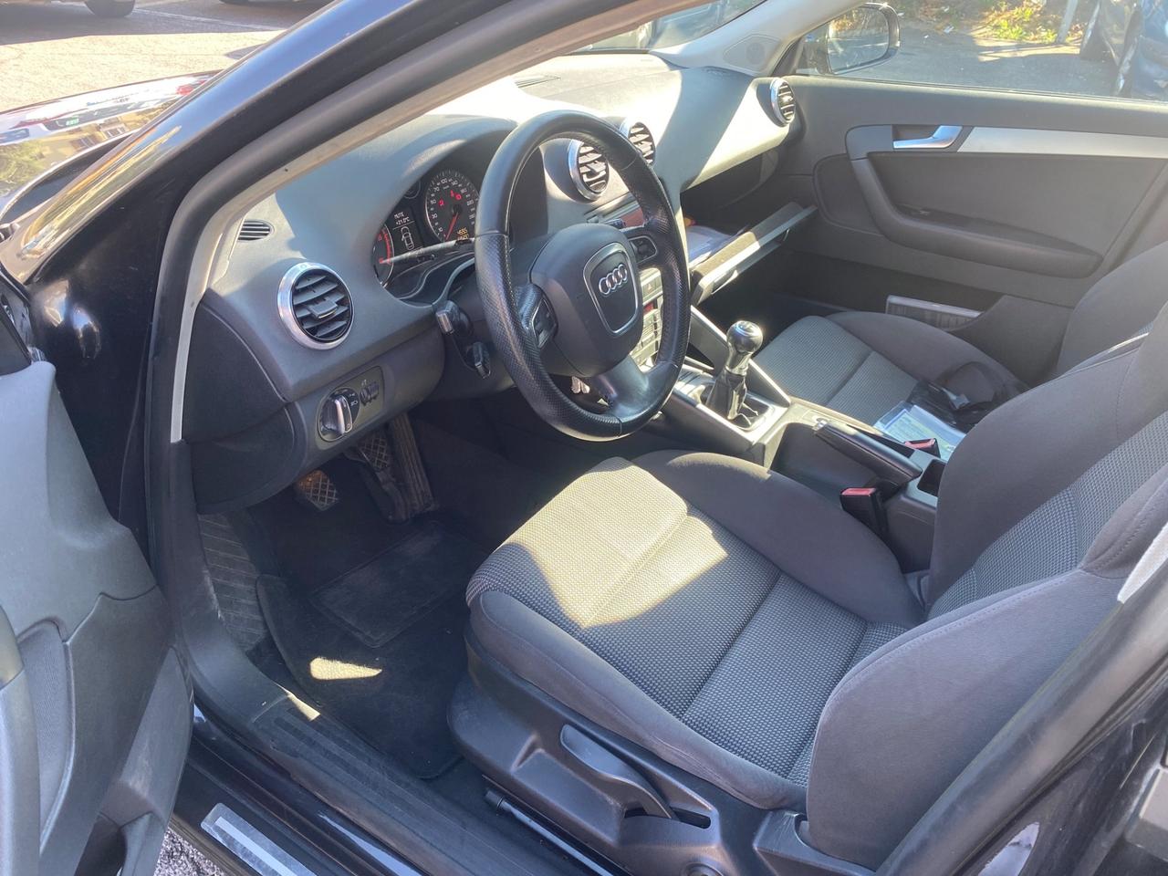 Audi A3 SPB 1.6 TDI 105 CV CR Ambition