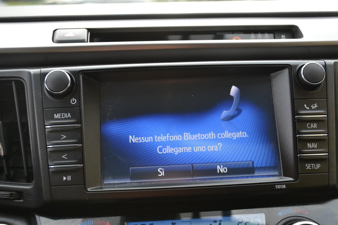 Toyota RAV 4 2.0 D-4D 143CV **NAVI+CRUISE+RCAM+PDC+LED+EURO6B*