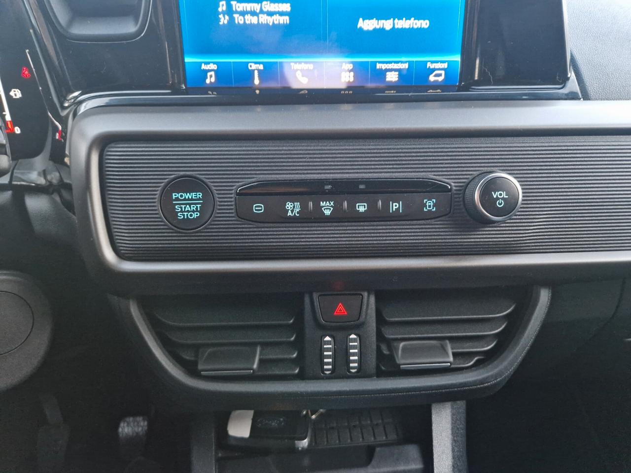 Ford Tourneo Courier 1.0 125CV "46.400 km" Carplay, Telecamera, Sensori
