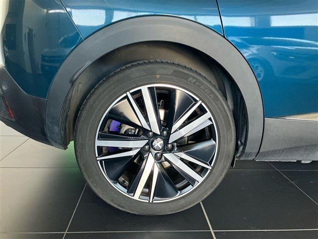 PEUGEOT 3008 1.6 HYBRID4 PHEV 300cv GT Pack 4x4 e-EAT8