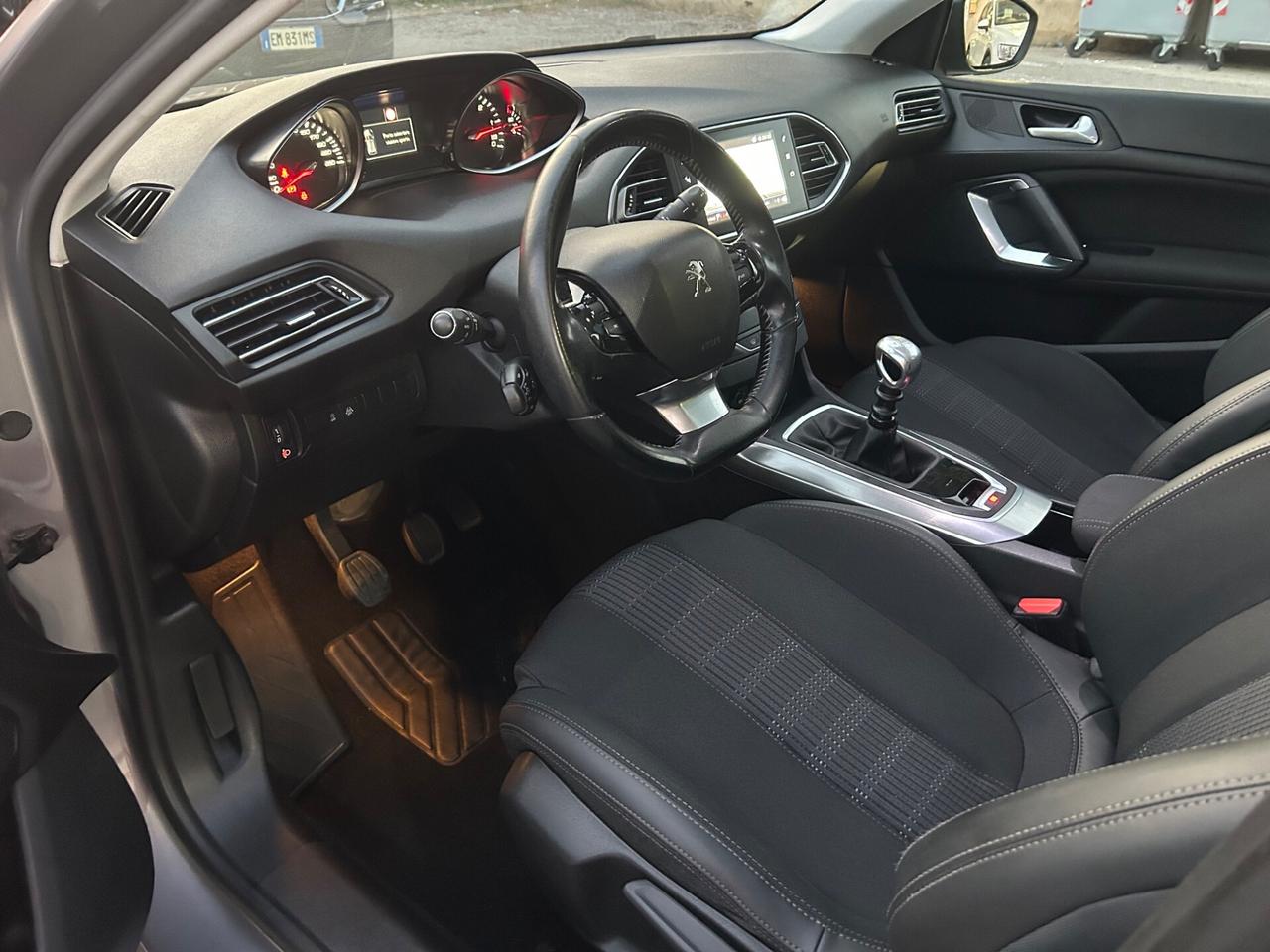 Peugeot 308 BlueHDi 130 GT Line Euro6D