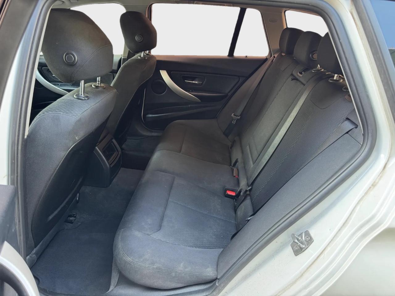 Bmw 316d Touring anno 2014 220.000km neo patentati