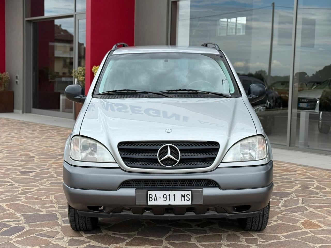Mercedes-benz ML 230