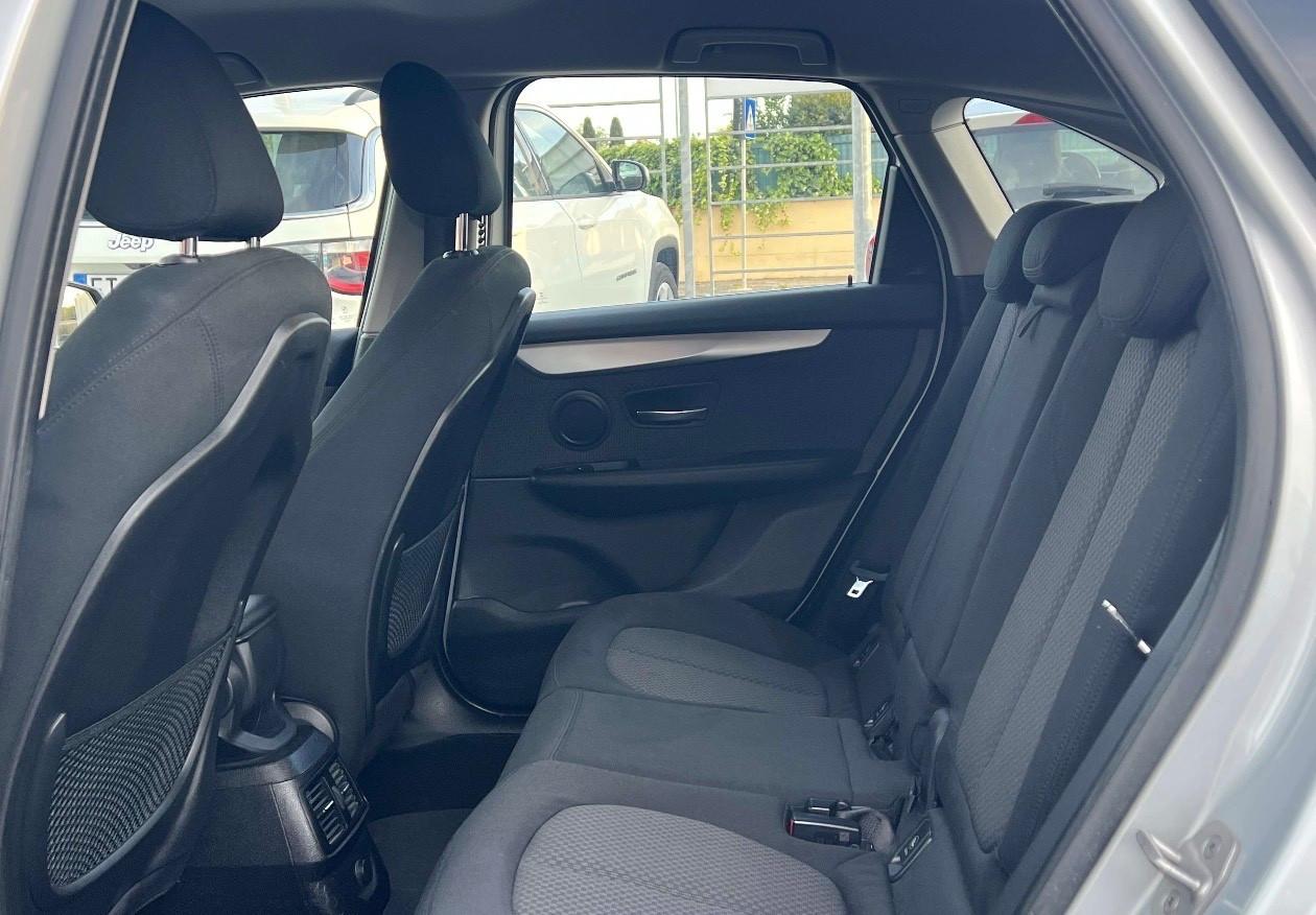 Bmw 2er Active Tourer 218i Luxury