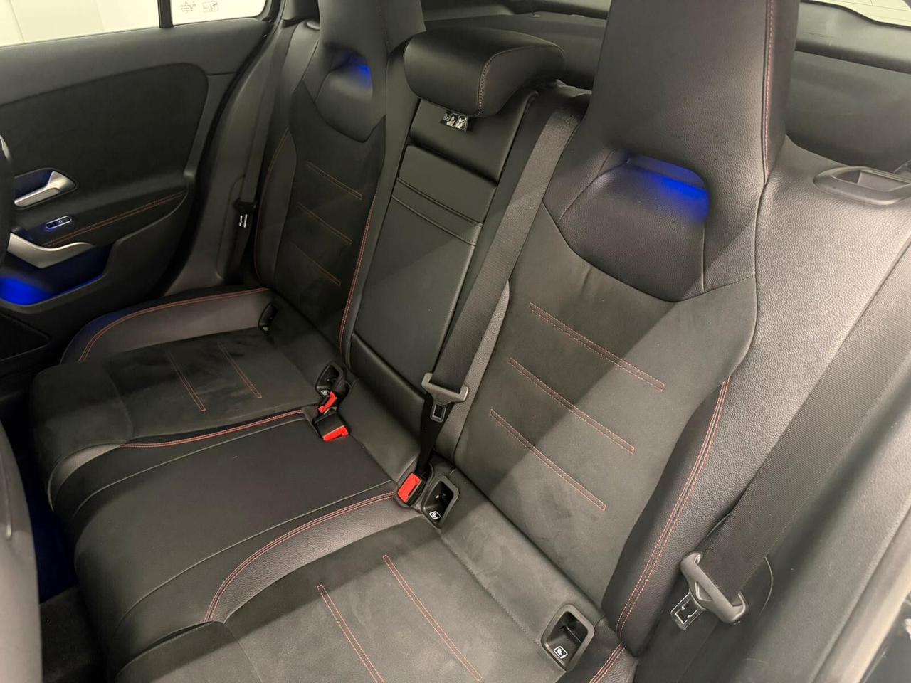Mercedes-benz A 180 MERCEDES BENZ AMG Premium