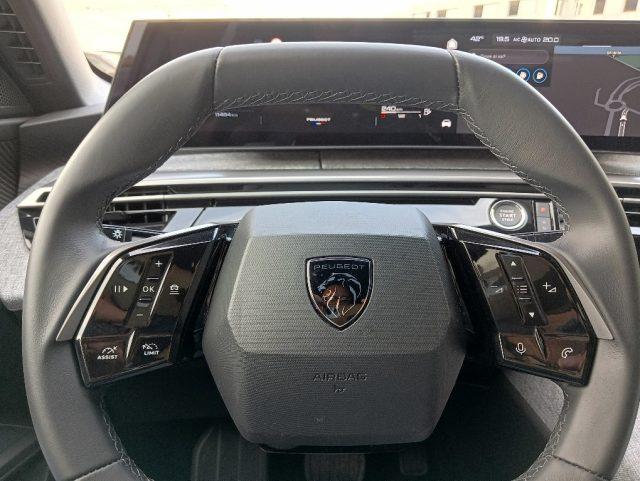 PEUGEOT 3008 Hybrid 145 e-DCS6 Allure + Full Options