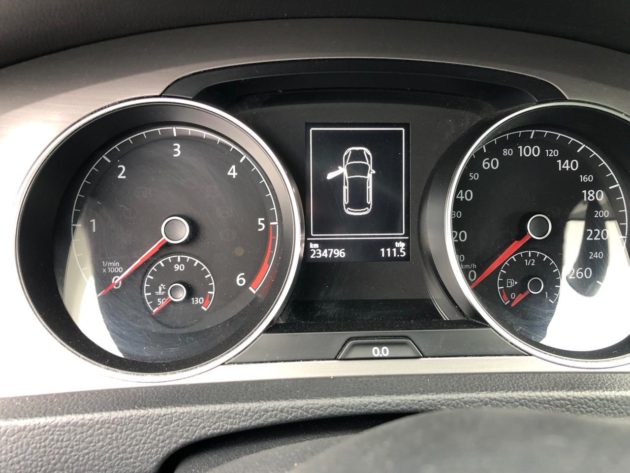 Volkswagen Golf 2.0 TDI 5p. Highline BlueMotion garanzia 12 mesi