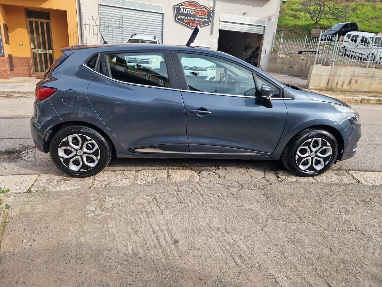 Renault Clio dCi 8V 75 CV 5 porte Duel