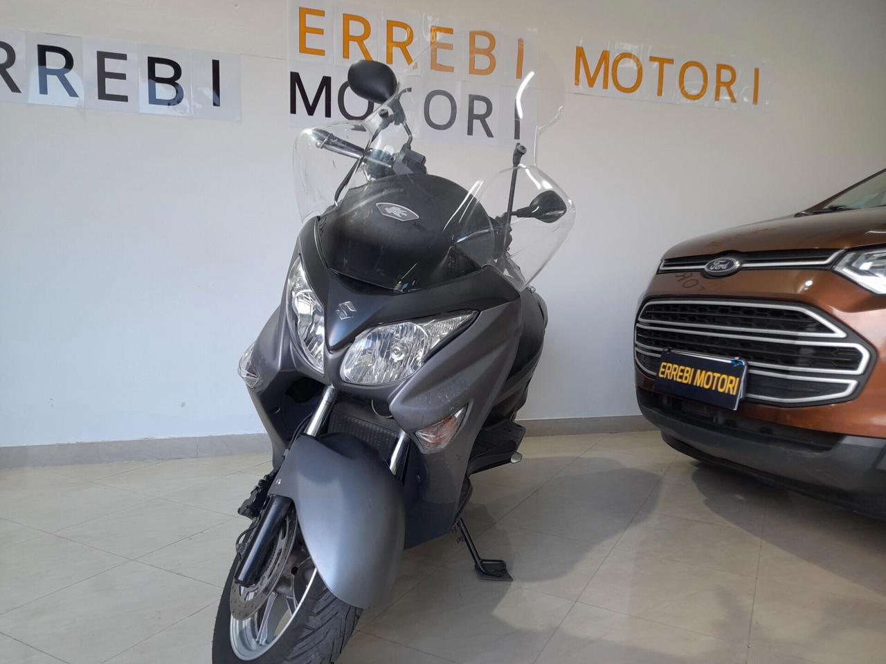 Suzuki Burgman 200 2025
