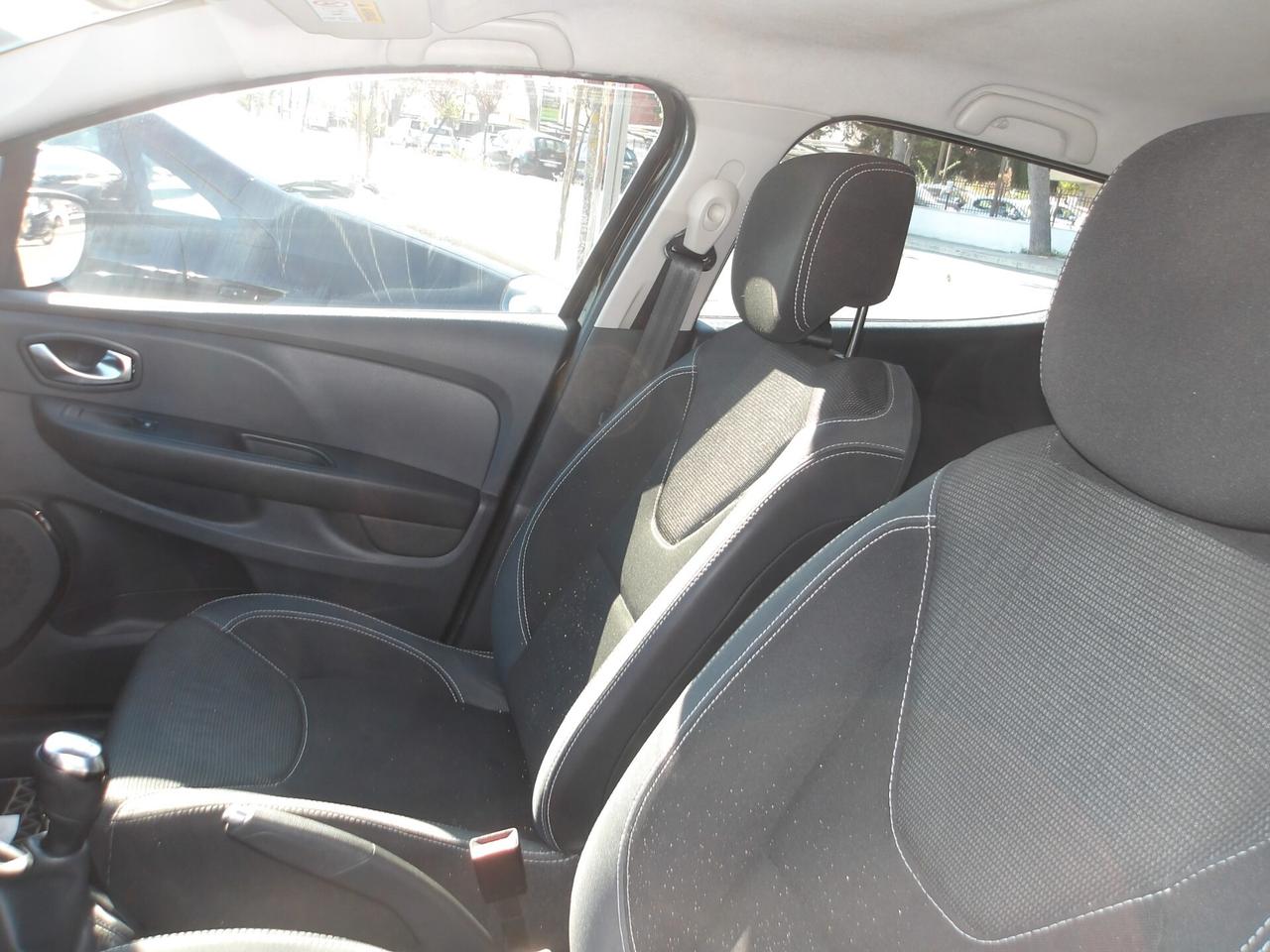 RENAULT CLIO 1.5 DCI-NAVI-GARANZIA FULL