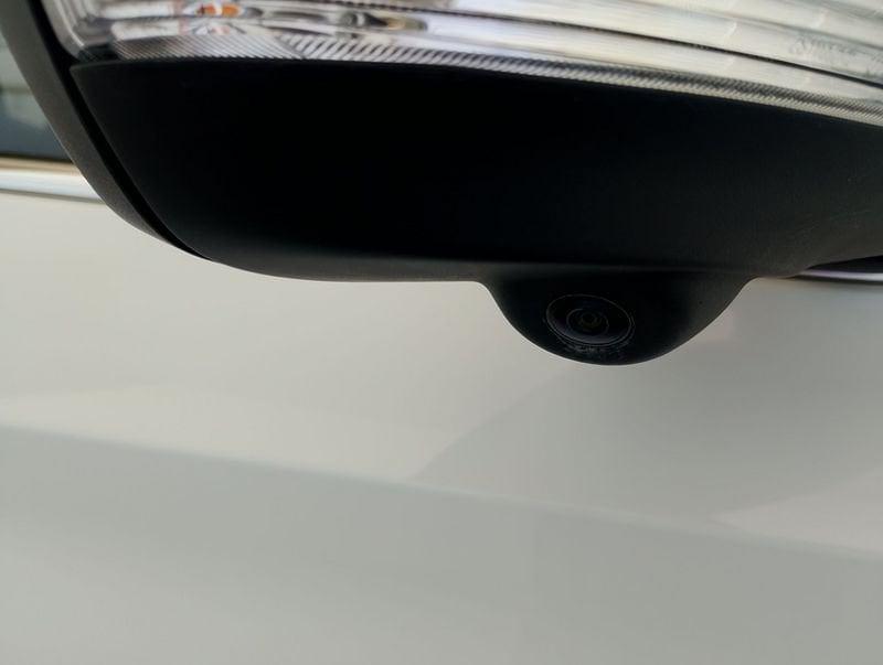 MG ZS 1.5 VTi-tech Luxury tua da 169,00 euro al mese
