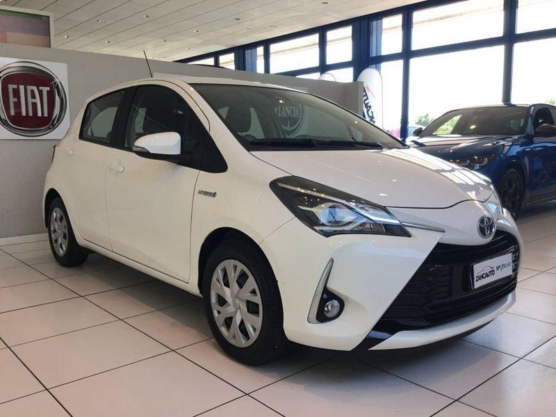 Toyota Yaris Hybrid 1.5 Hybrid Lounge Red/Bronze MY19