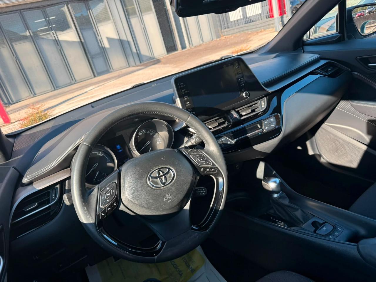 Toyota C-HR 1.8 Hybrid E-CVT Active