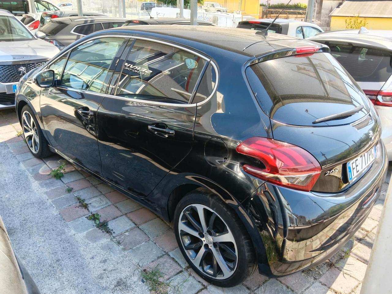 Peugeot 208 BlueHDi 75 5 porte Allure