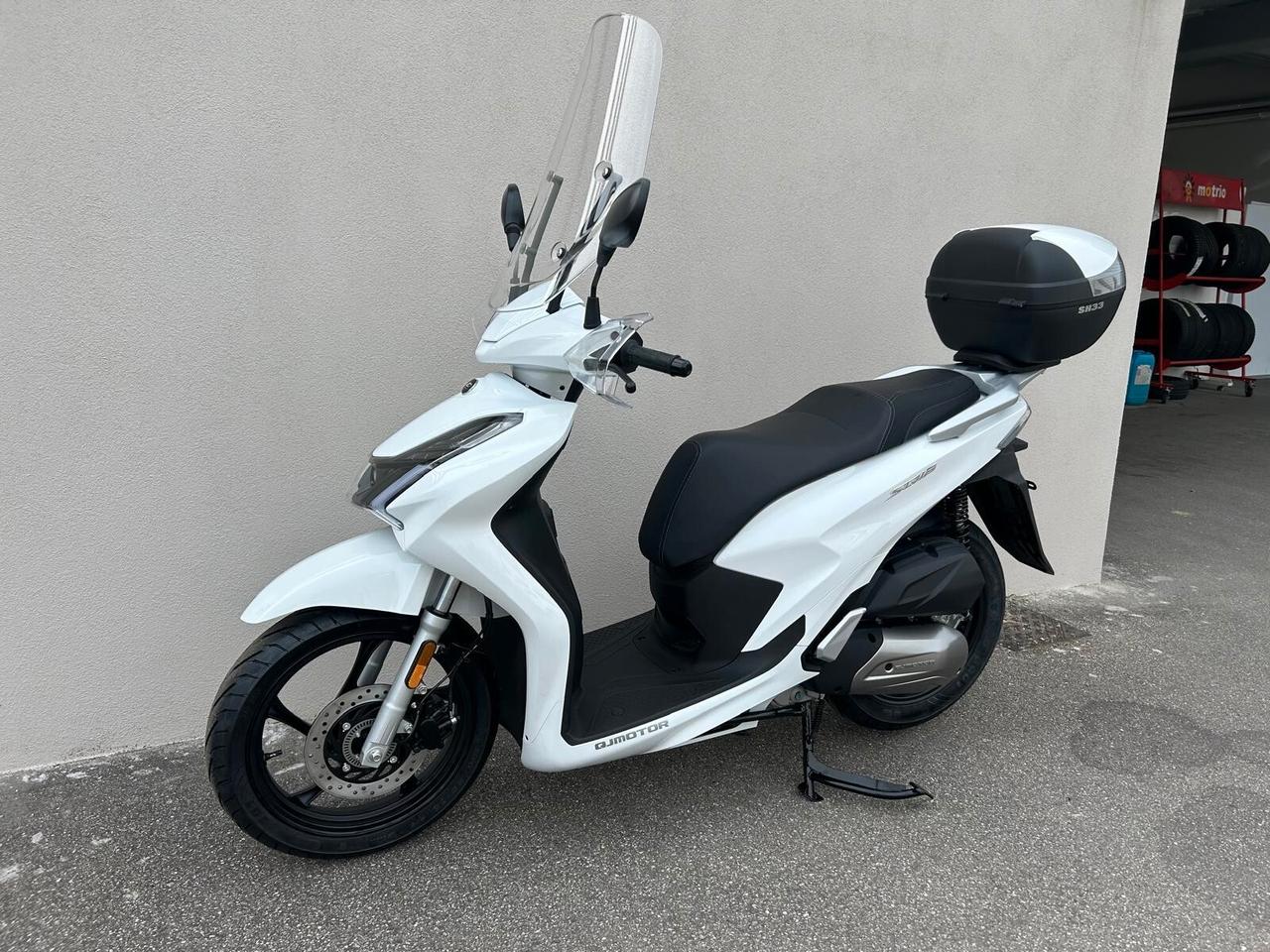 QJ scooter 125. SQ 16 BIANCO