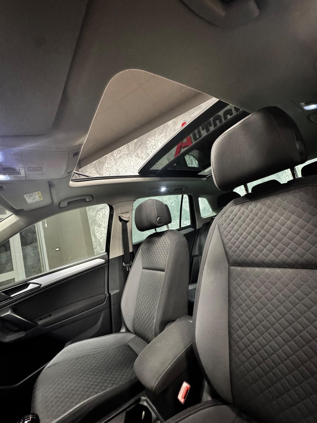 VOLKSWAGEN TIGUAN 2018 1.6 TDI TETTO APRIBILE