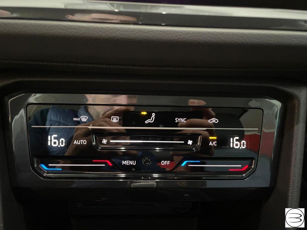 VOLKSWAGEN - Tiguan - 2.0 TDI DSG Style BMT