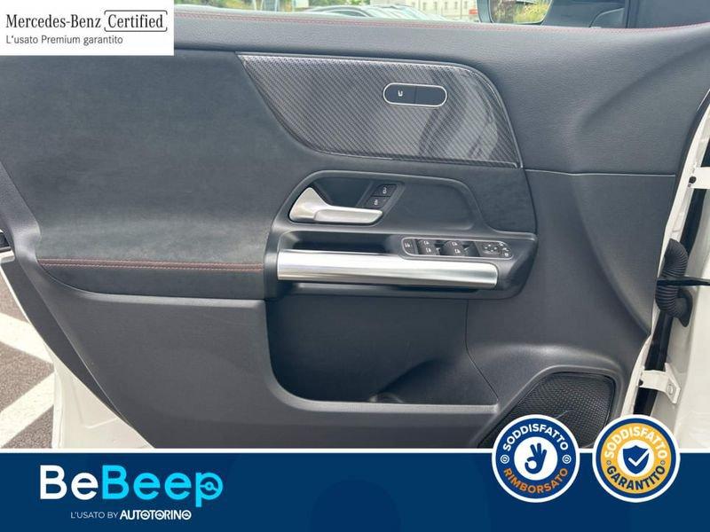 Mercedes-Benz GLA 200 D PREMIUM 4MATIC AUTO