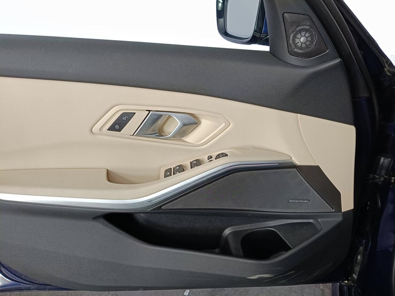 BMW Serie 3 G20 2022 Berlina - 318d mhev 48V MSport auto